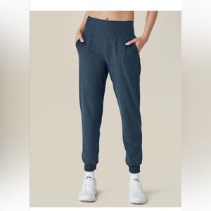 Beyond Yoga Spacedye Midi Jogger in Nocturnal Navy, Size Small (Women’s)